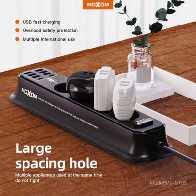 Moxom MX-ST05 Safety power strip with 4 Sockets & 8 USB Ports(6x USB, 2x USB Type-C)